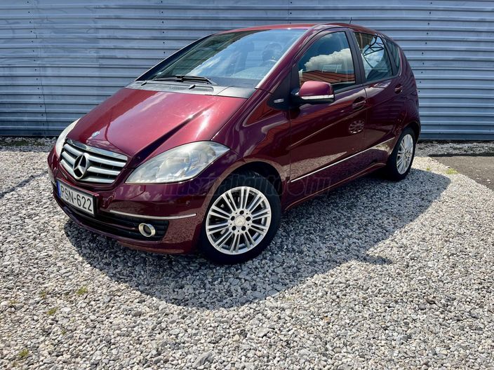 MERCEDES-BENZ A 170 BlueEFFICIENCY Elegance
