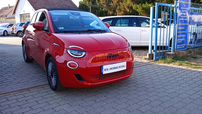 FIAT 500 500e Cabrio (RED) 23,8kWh (Automata)