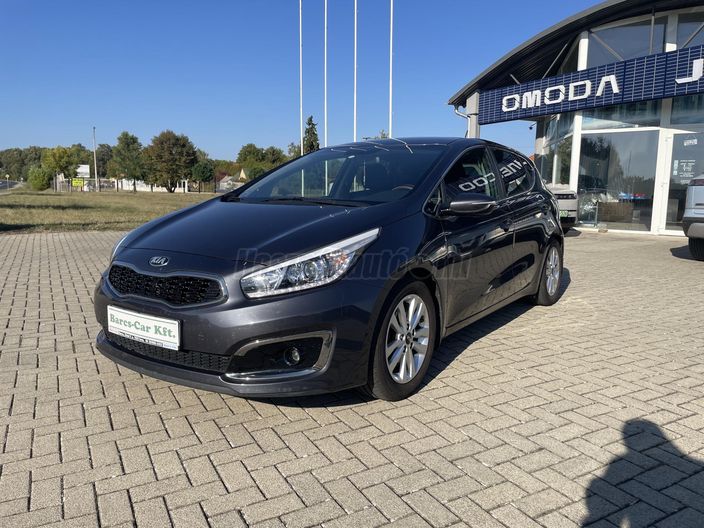 KIA CEE'D 1.4 CVVT UEFA