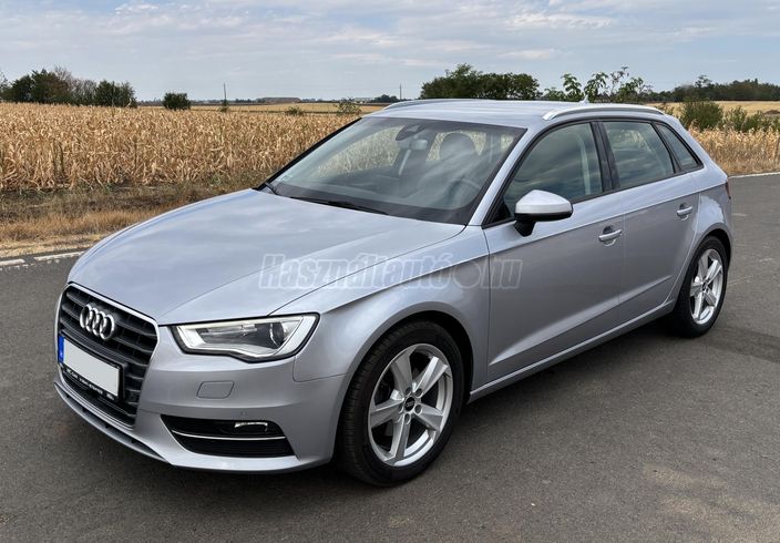 AUDI A3 Sportback 1.4 TFSI Ambition CoD