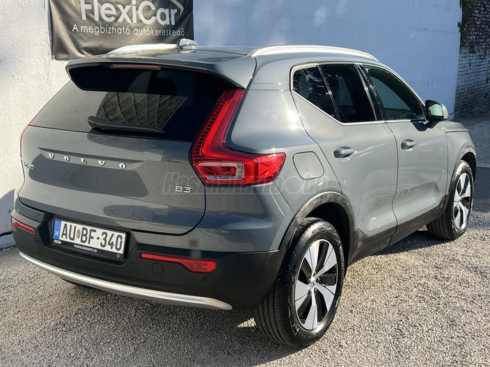 VOLVO XC40 2.0 [B3] MHEV Plus Bright DCT