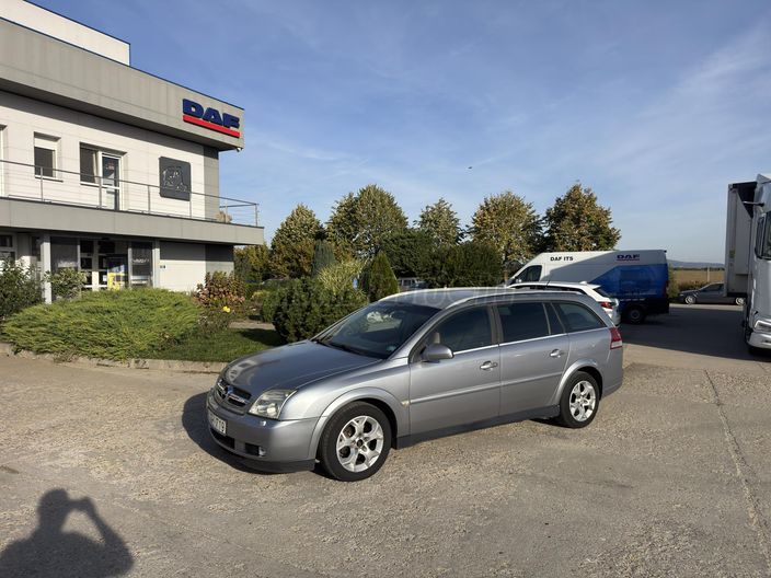 OPEL VECTRA C Caravan 1.8 Elegance