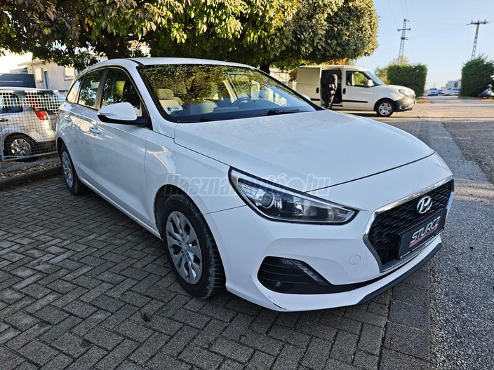 HYUNDAI I30 1.6 CRDi MP Life