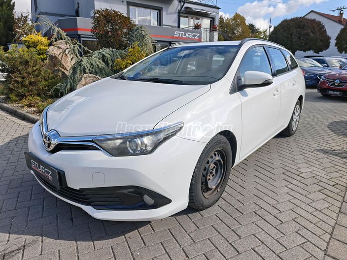 TOYOTA AURIS Touring Sports 1.4 D-4D Live