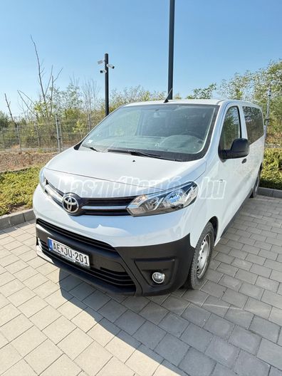 TOYOTA PROACE 2.0 D-4D Combi Professional L1H1