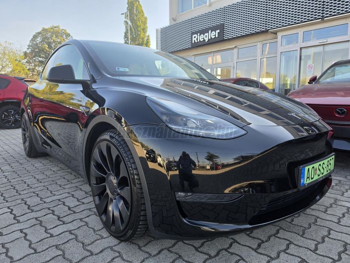 TESLA MODEL Y Performance AWD (Automata)