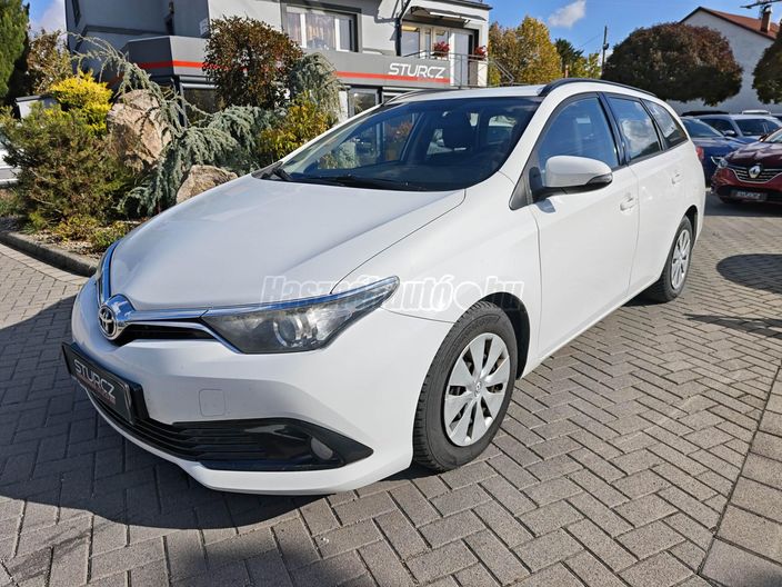 TOYOTA AURIS Touring Sports 1.4 D-4D Live