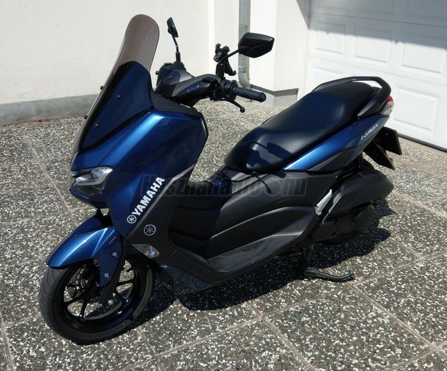 YAMAHA NMAX