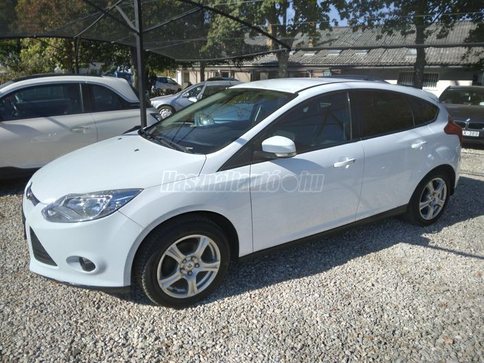 FORD FOCUS 1.6 Ti-VCT Ambiente