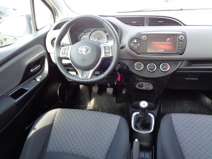 TOYOTA YARIS 1.0 Active Comfort