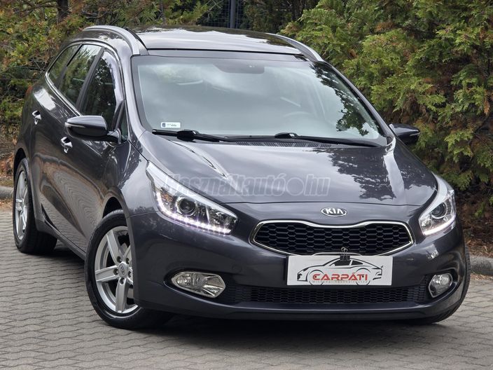 KIA CEE'D SW 1.6 GDI EX Prémium DCT
