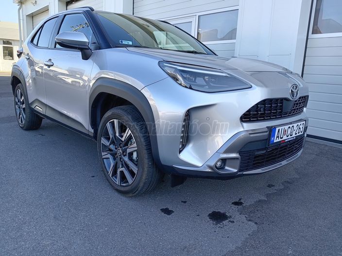 TOYOTA YARIS CROSS 1.5 Hybrid Executive Monotone e-CVT