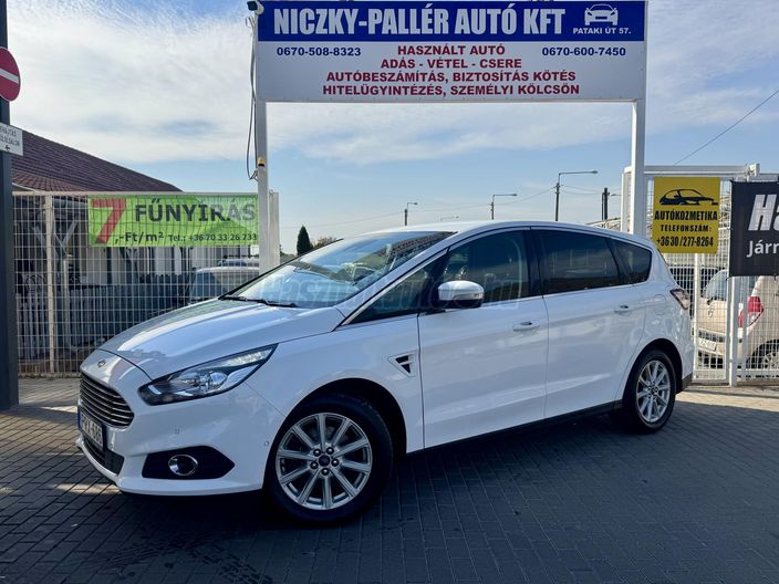 FORD S-MAX 2.0 TDCi Titanium AWD [7 személy]