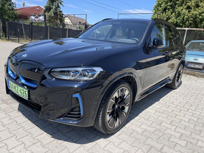 BMW IX3 73,9kWh