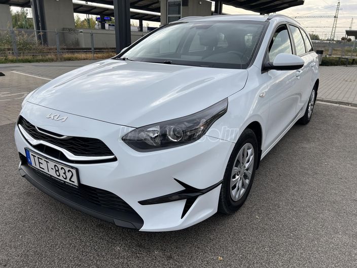 KIA CEE'D Ceed SW 1.6 CRDi HP Hybrid Silver