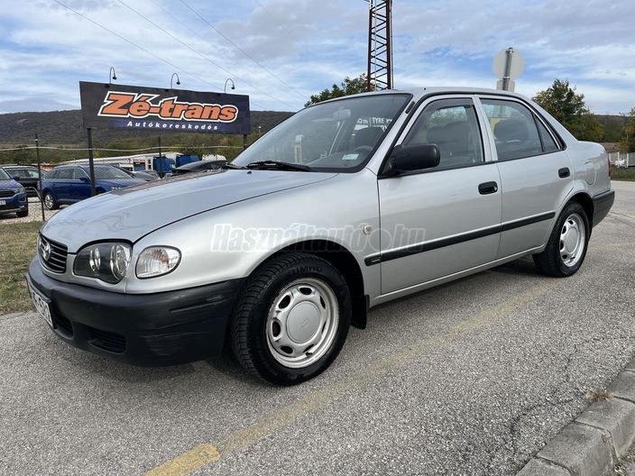 TOYOTA COROLLA Sedan 1.4 Linea Terra