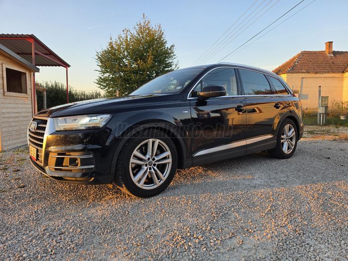 AUDI Q7 3.0 V6 TDI quattro Tiptronic ic [7 személy]