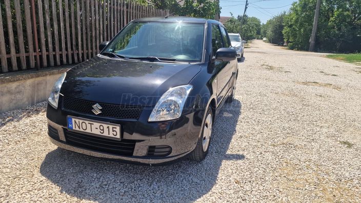 SUZUKI SWIFT 1.3 GLX CD AC