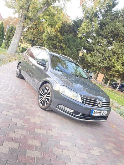 VOLKSWAGEN PASSAT VII Variant 2.0 CR TDI Highline 4Motion BMT DSG