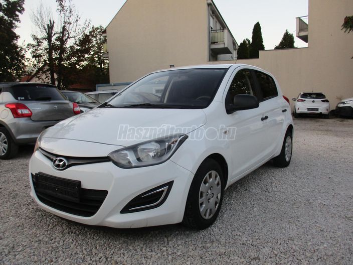 HYUNDAI I20 1.25 Life AC
