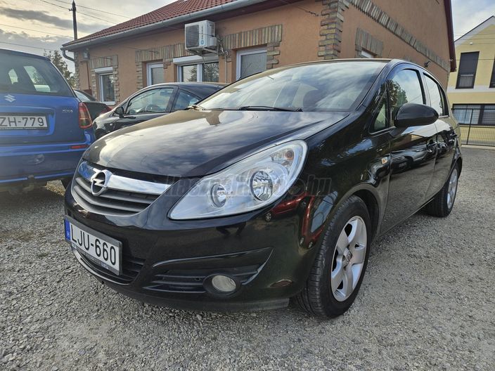 OPEL CORSA D 1.4 Cosmo