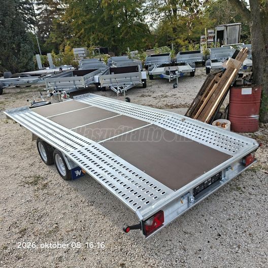 BORO BR2.ÚJ!!4.5x2.1m//2700 kg.burkolt közép.13-as kerekek!