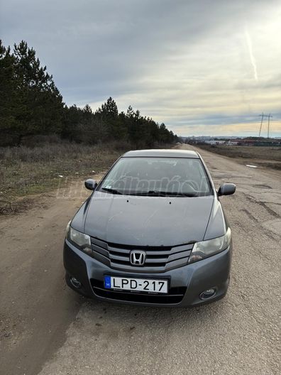 HONDA CITY 1.4 Elegance