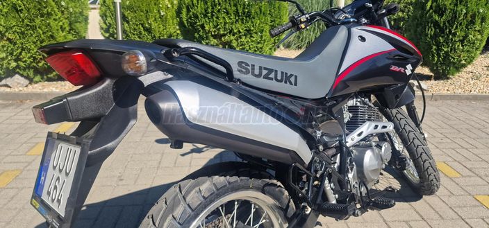 SUZUKI DR 125 SM
