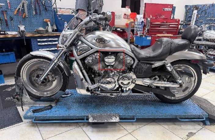HARLEY-DAVIDSON V-ROD (VRSCB)