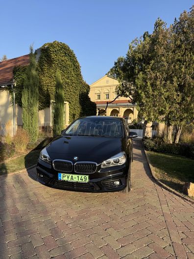 BMW 225