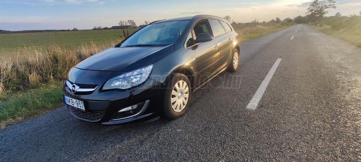 OPEL ASTRA J Sports Tourer 1.4 T Enjoy