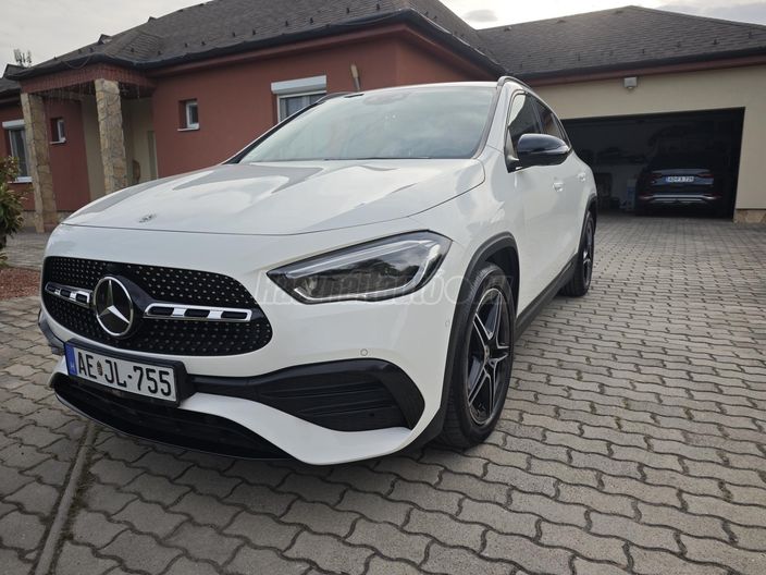 MERCEDES-BENZ GLA 220 d 4Matic AMG Line 8G-DCT