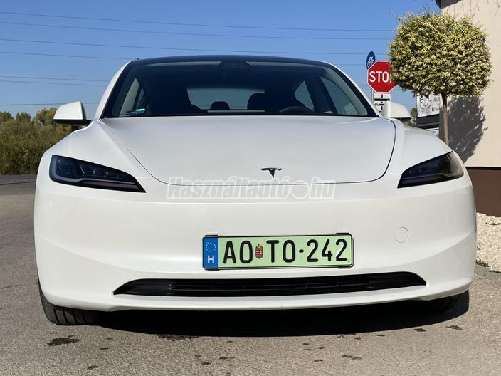 TESLA MODEL 3 RWD Standard (Automata)