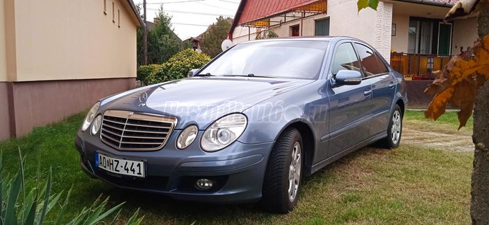 MERCEDES-BENZ E 230 Classic (Automata)