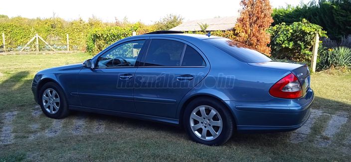 MERCEDES-BENZ E 230 Classic (Automata)
