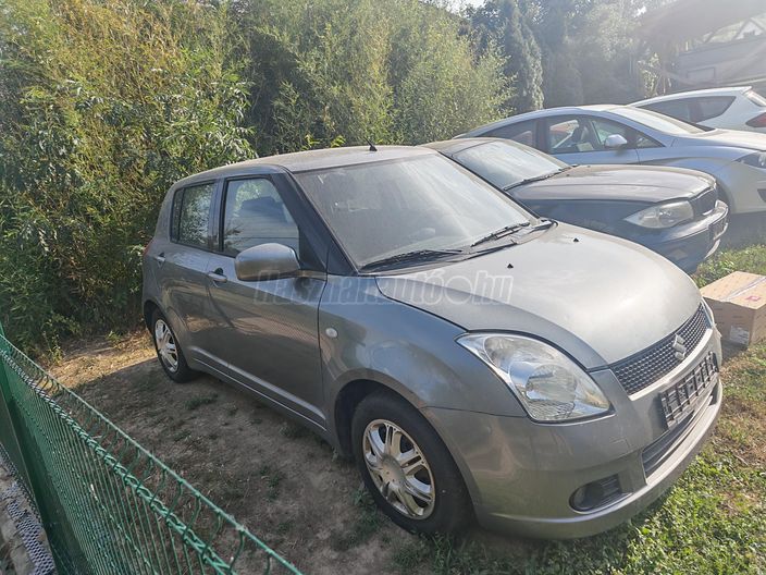 SUZUKI SWIFT 1.3 GLX CD AC Mistic Limitált