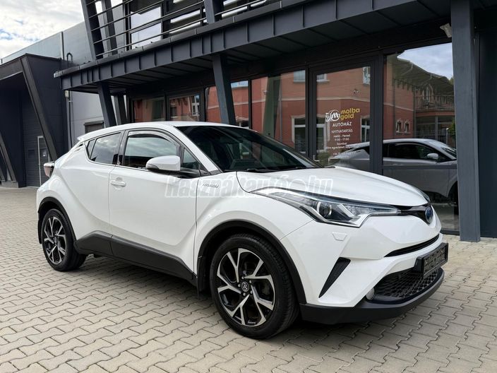 TOYOTA C-HR 1.8 Hybrid Executive e-CVT