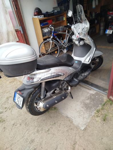 PIAGGIO BEVERLY 400