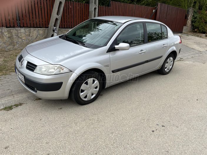 RENAULT MEGANE 1.5 dCi Authentique Plus