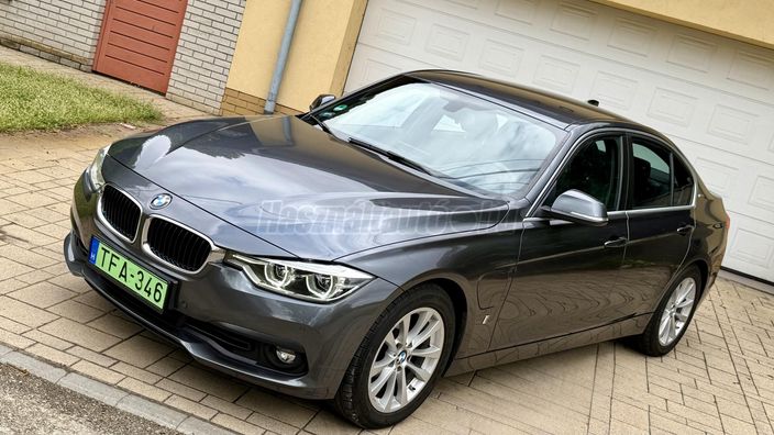 BMW 330 330e iPerformance Advantage (Automata)