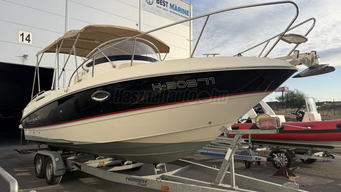 Bayliner Avanti 8