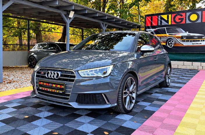 AUDI S1 Sportback 2.0 TFSI quattro