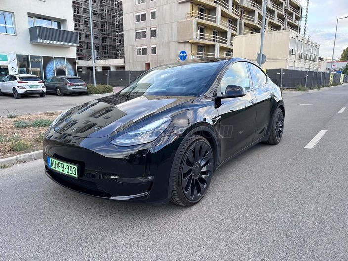 TESLA MODEL Y Performance AWD (Automata)