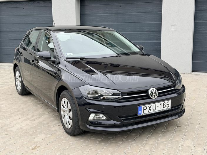 VOLKSWAGEN POLO VI 1.0 MPI Comfortline