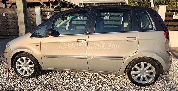 LANCIA MUSA 1.4 16V Platino (Automata)