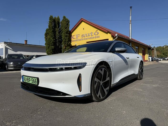 LUCID AIR