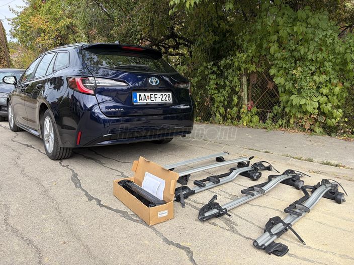 TOYOTA COROLLA Touring Sports 1.8 Hybrid Comfort Tech e-CVT