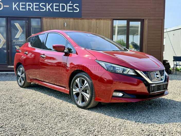 NISSAN LEAF N-Connecta 40kWh (Automata)