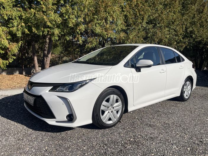 TOYOTA COROLLA Sedan 1.5 Active plus