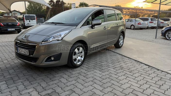 PEUGEOT 5008 1.6 HDi Style (7 személyes )
